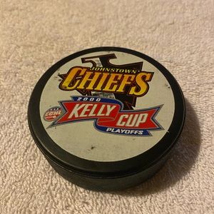 Johnstown Chiefs ECHL 2000 Kelly Cup Playoffs Hockey Puck